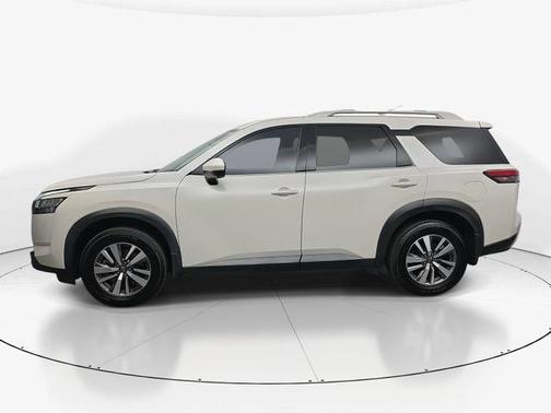 2023 Nissan Pathfinder SL FWD