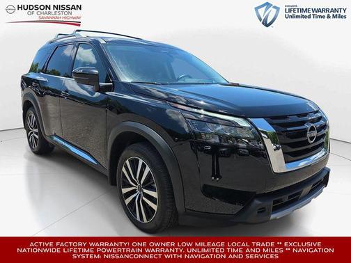 Super Black 2025 Nissan Pathfinder Platinum 4WD