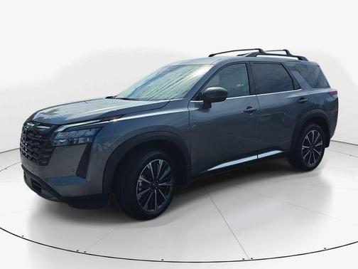 Gun Metallic 2026 Nissan Pathfinder Platinum