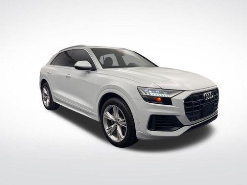 2021 Audi Q8 55 Premium Plus
