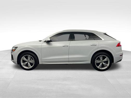 2021 Audi Q8 55 Premium Plus