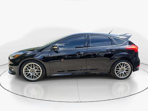 2016 Ford Focus ST