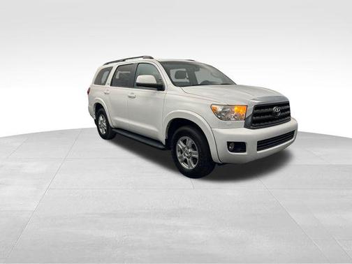 2014 Toyota Sequoia SR5