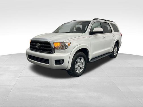 2014 Toyota Sequoia SR5