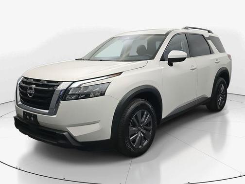 2025 Nissan Pathfinder SV FWD