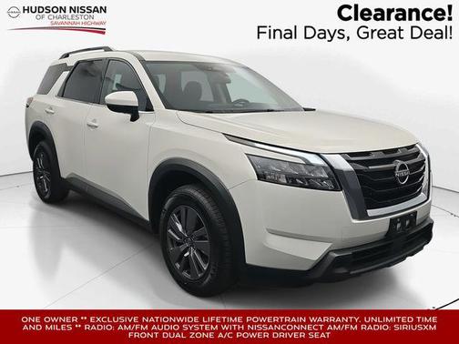 2025 Nissan Pathfinder SV FWD