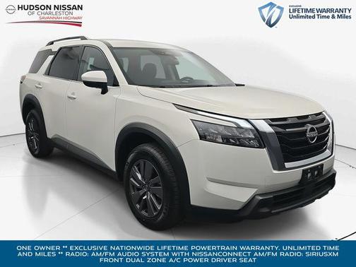 2025 Nissan Pathfinder SV FWD