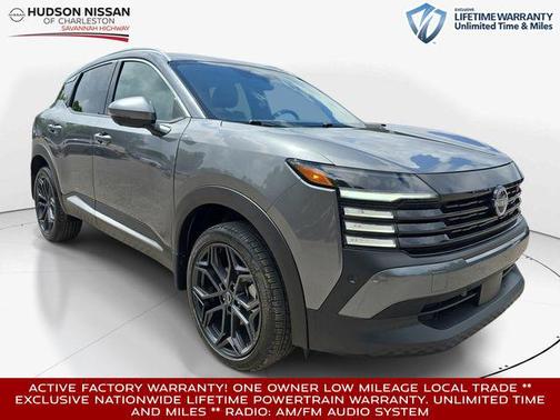 Gun Metallic 2025 Nissan Kicks SR