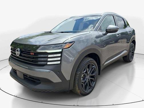 Gun Metallic 2025 Nissan Kicks SR