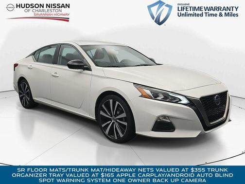 2022 Nissan Altima SR FWD