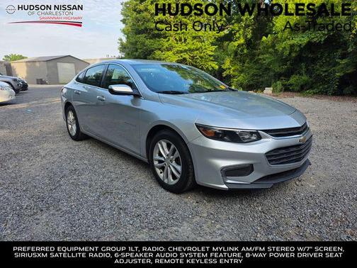 Silver Ice Metallic 2018 Chevrolet Malibu LT