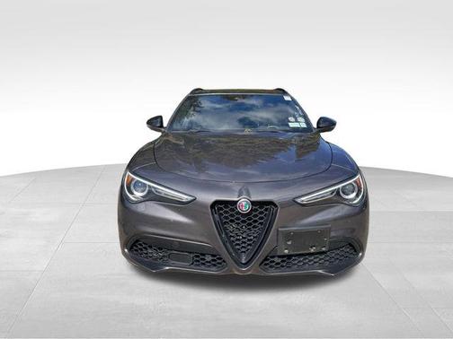 2023 Alfa Romeo Stelvio Veloce AWD
