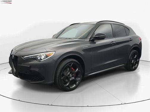 2023 Alfa Romeo Stelvio Veloce AWD