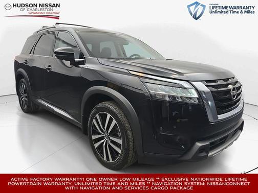 2024 Nissan Pathfinder Platinum FWD