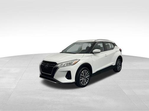 2022 Nissan Kicks SV