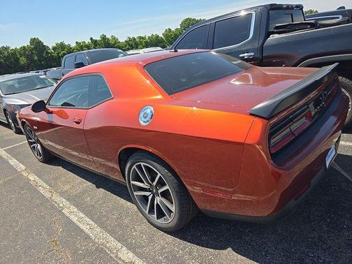 Sinamon Stick 2023 Dodge Challenger R/T