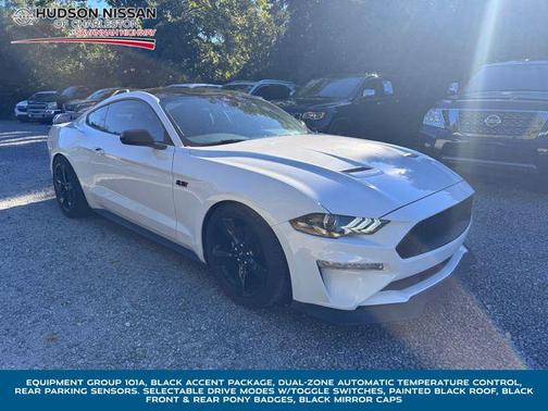 2022 Ford Mustang EcoBoost