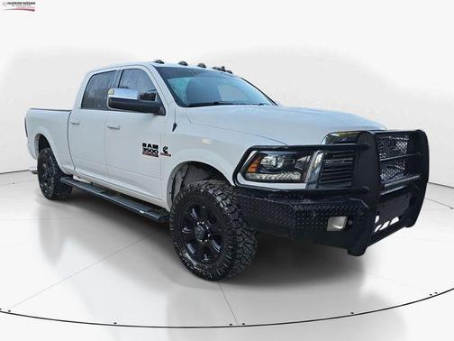 2018 RAM 3500 Laramie Crew Cab 4x4 6'4' Box