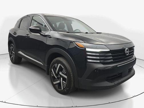 Super Black 2025 Nissan Kicks SV