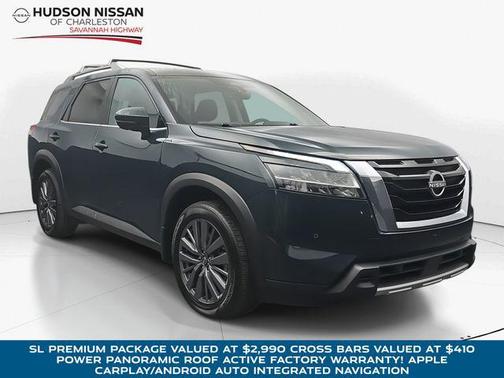 2024 Nissan Pathfinder SL FWD