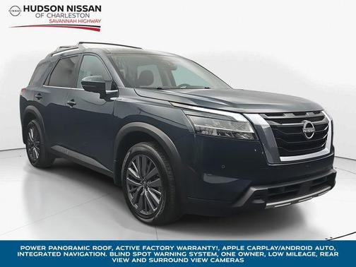2024 Nissan Pathfinder SL FWD