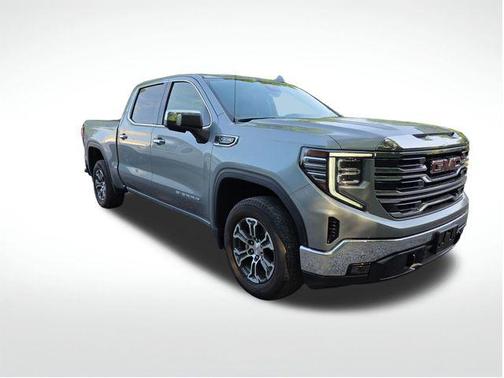 Sterling Metallic 2025 GMC Sierra 1500 SLT