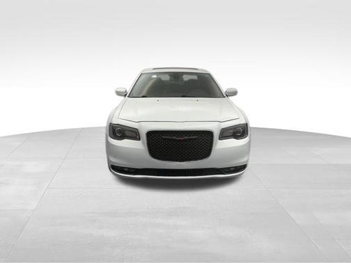 2022 Chrysler 300 S