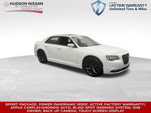 2022 Chrysler 300 S