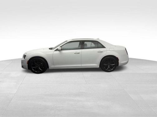 2022 Chrysler 300 S