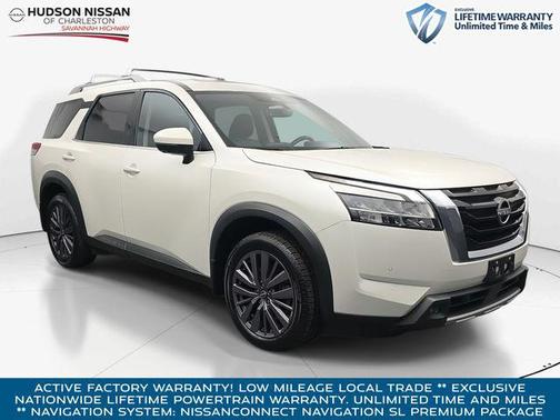 2023 Nissan Pathfinder SL 4WD