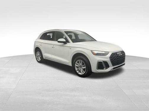 2023 Audi Q5 45 S line Premium