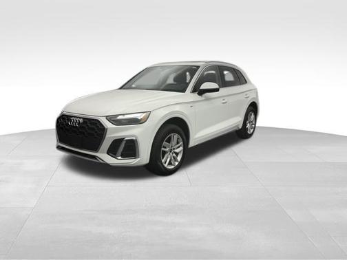 2023 Audi Q5 45 S line Premium