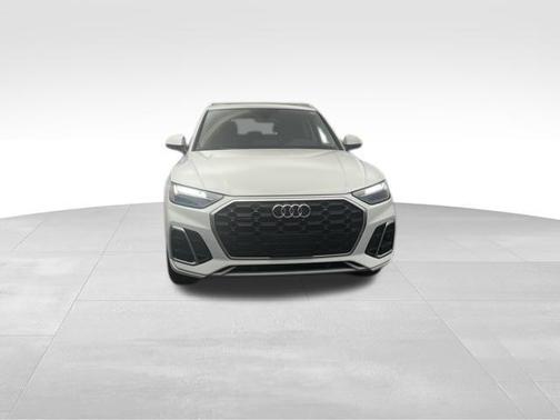 2023 Audi Q5 45 S line Premium