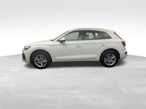 2023 Audi Q5 45 S line Premium