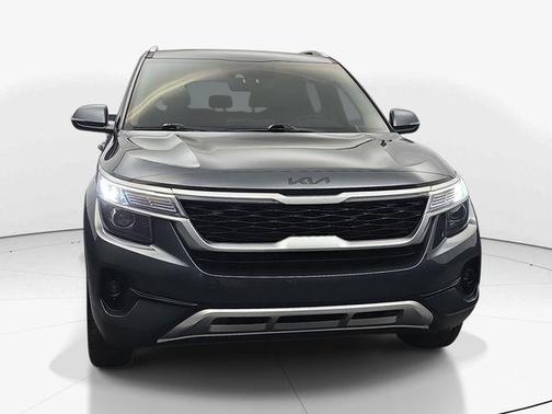 Gravity Gray 2023 Kia Seltos S