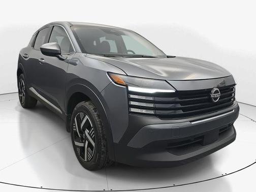 Gun Metallic 2025 Nissan Kicks SV