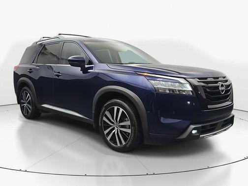2023 Nissan Pathfinder Platinum 4WD