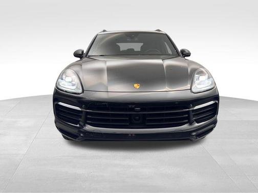 2022 Porsche Cayenne Base