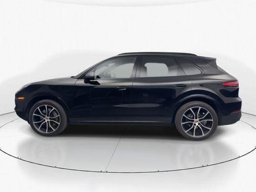 2022 Porsche Cayenne Cayenne