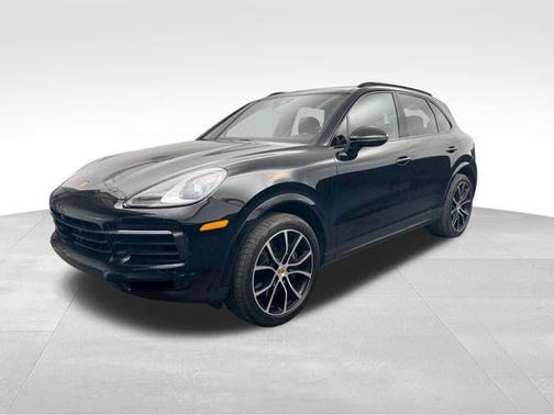 2022 Porsche Cayenne Base