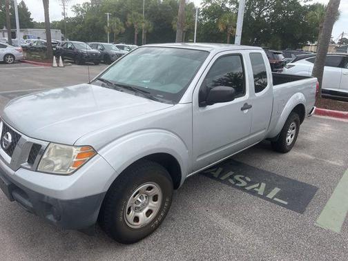 Brilliant Silver 2017 Nissan Frontier S