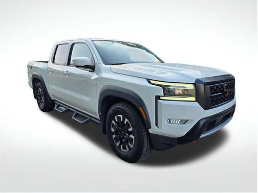 Glacier White 2024 Nissan Frontier PRO-X