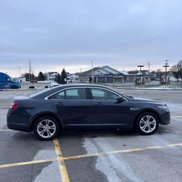 2017 Ford Taurus SEL