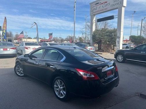 2011 Nissan Maxima SV