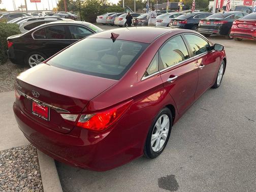 2011 Hyundai SONATA Limited