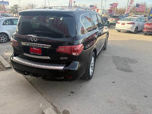 2016 INFINITI QX80 Base