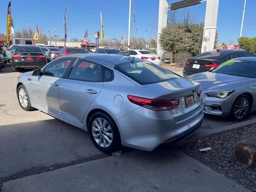 Sparkling Silver 2018 Kia Optima LX