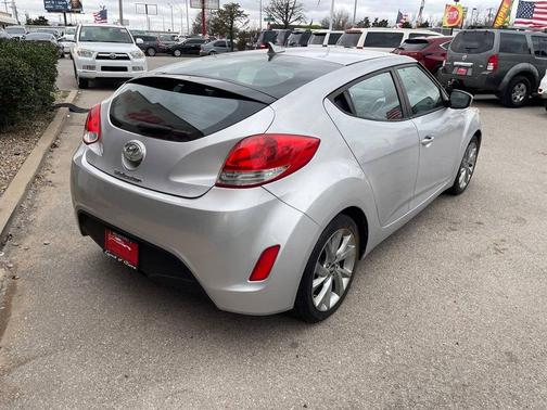 2016 Hyundai Veloster Base