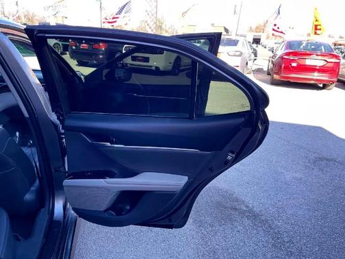 2018 Toyota Camry XLE