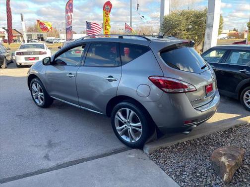 2011 Nissan Murano LE